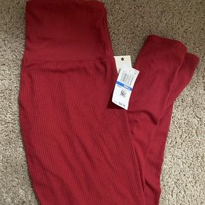 Burgundy leggings